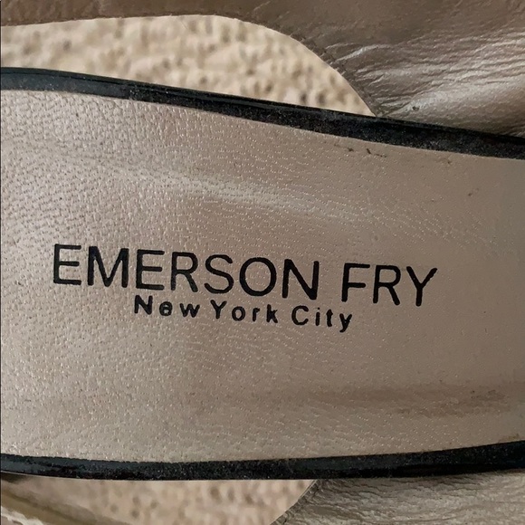 Cap Toe Slingback Emerson Fry Pumps w dust bag - Picture 4 of 7